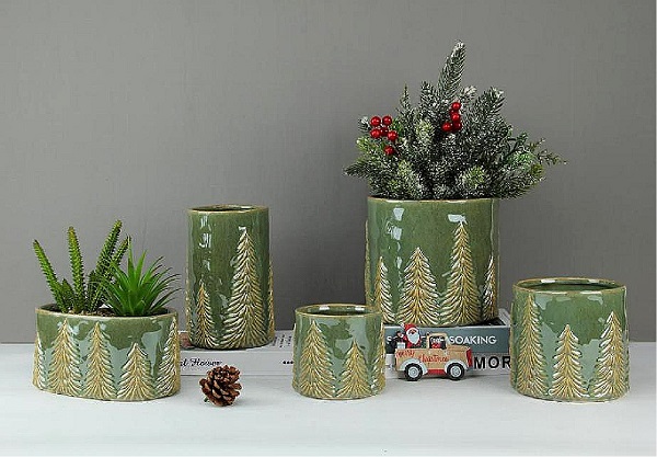 Titulok novinky: Chcete, aby mali vianočné ozdoby jemnú atmosféru? Bude táto keramická reliéfna váza z borovice vašou novou obľúbenou?