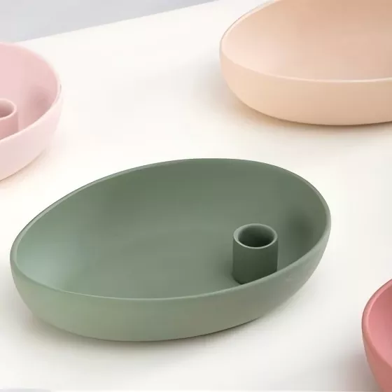 Moderný oválny keramický svietnik